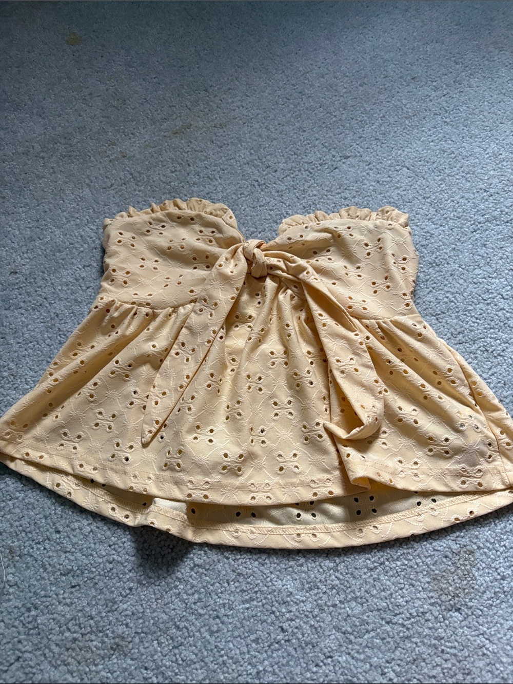 SHEIN Pale Yellow Eyelet Tie-Front Strapless Top